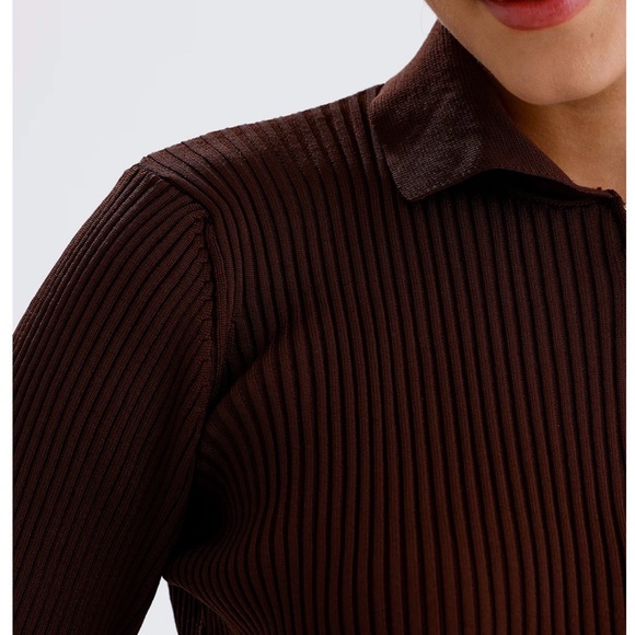 Reitmans Ribbed Short Sleeve Tee - Picture 2 of 8